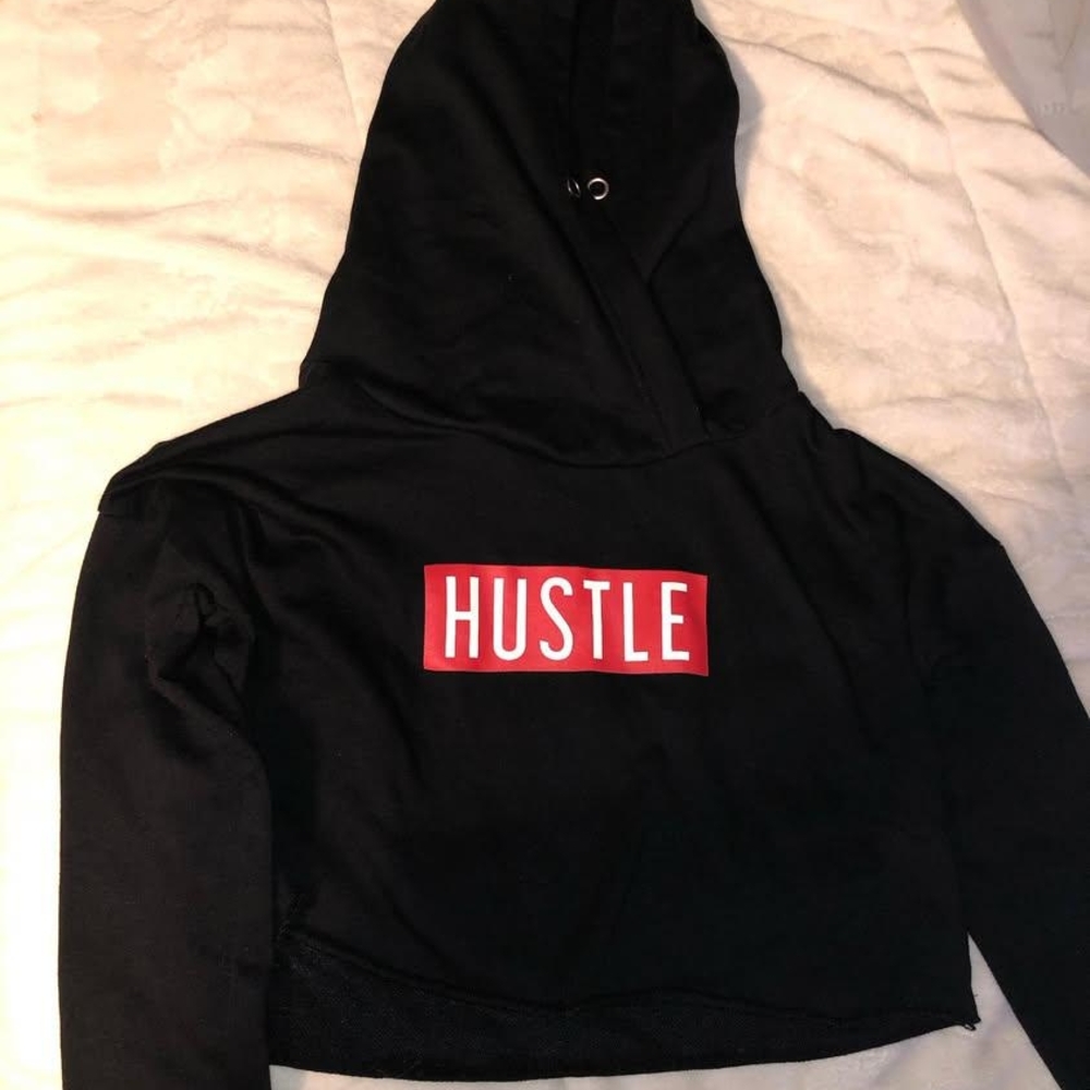 Rue21 Black Cropped Hoodie